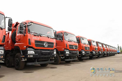 Dongfeng Delivers 48 Units Tianlong Trucks to Ningxia for Operation