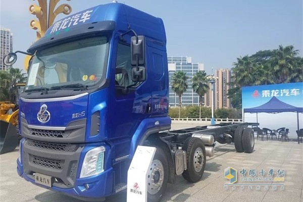 Dongfeng Liuzhou Motor Attends ASEAN (Liuzhou) Automobile Exhibition