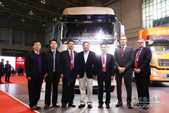 Dongfeng Commercial Vehicle Attends 2019 China Int'l Heavy-duty Truck Fair