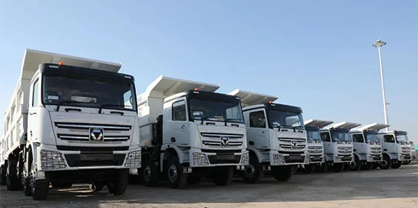 XCMG Delivers 100 XG1 DH400T Dump Trucks to Indonesia